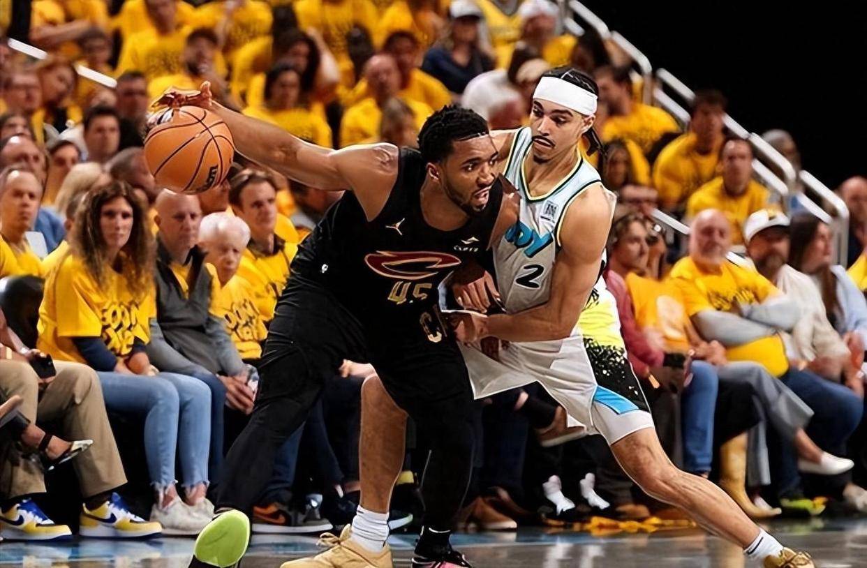 NBA球星因受伤退出赛季，球队备战受到影响