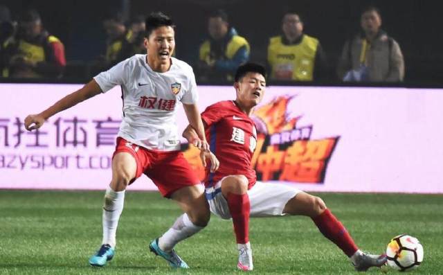 天津权健前锋连场进球，成为攻击箭头