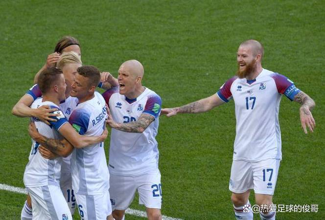 包含土耳其主场战胜冰岛，小组形势一片大好的词条
