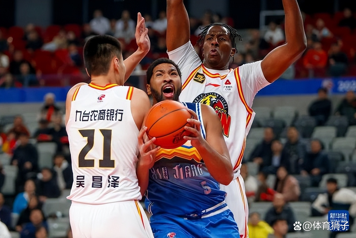 关于篮网完胜吉林队，字母哥统治全场的信息