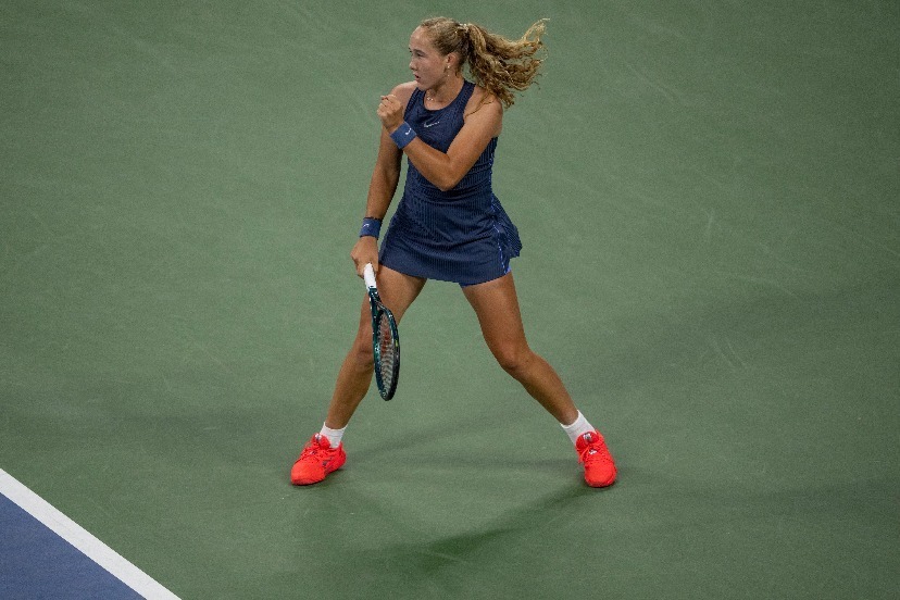 关于美网翻盘年终总决赛，阿尔卡拉斯高光表现的信息